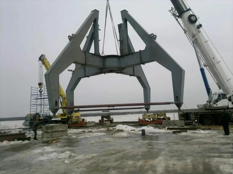 установка портальных кранов. портальный кран «витязь» смм. портальный кран «витязь» смм. кран портальный кпм 30-35-10,5. портальный кран зубр 800.