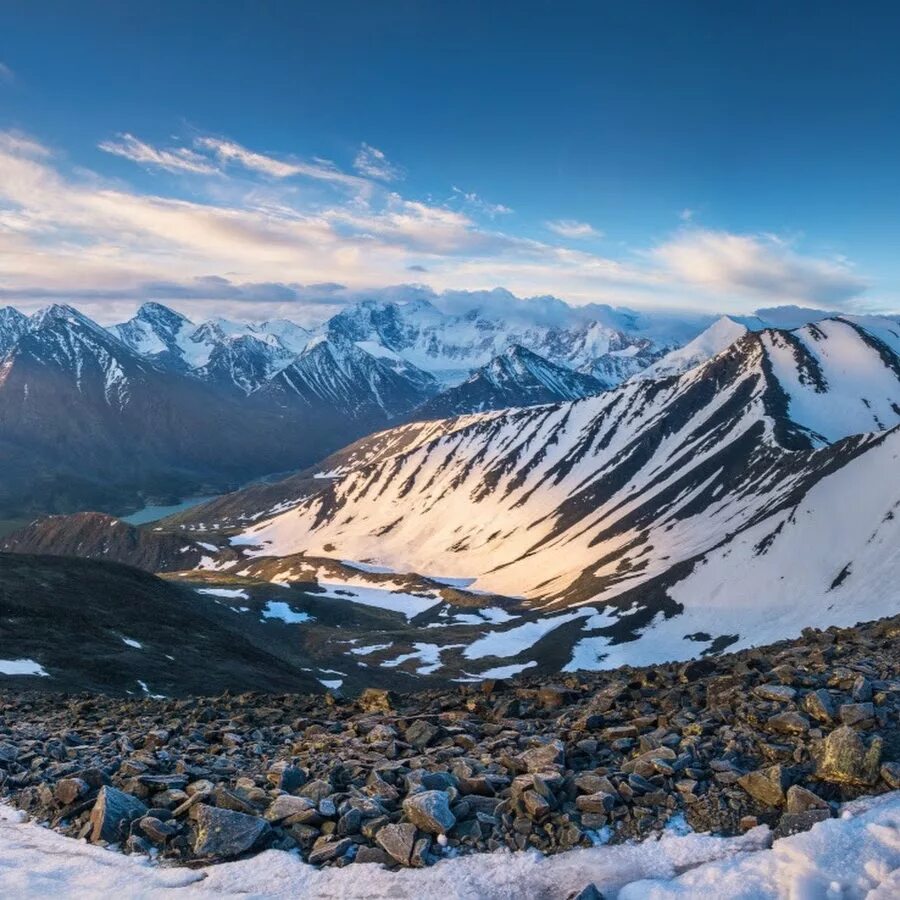 Самая высокая вершина сибири гора