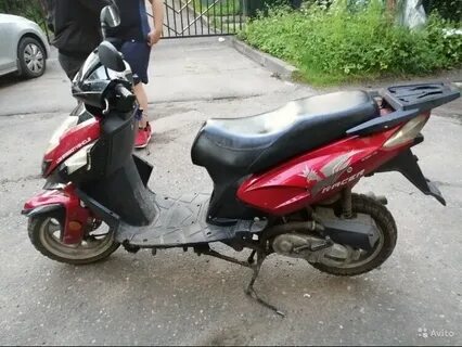 Авито стоит скутер