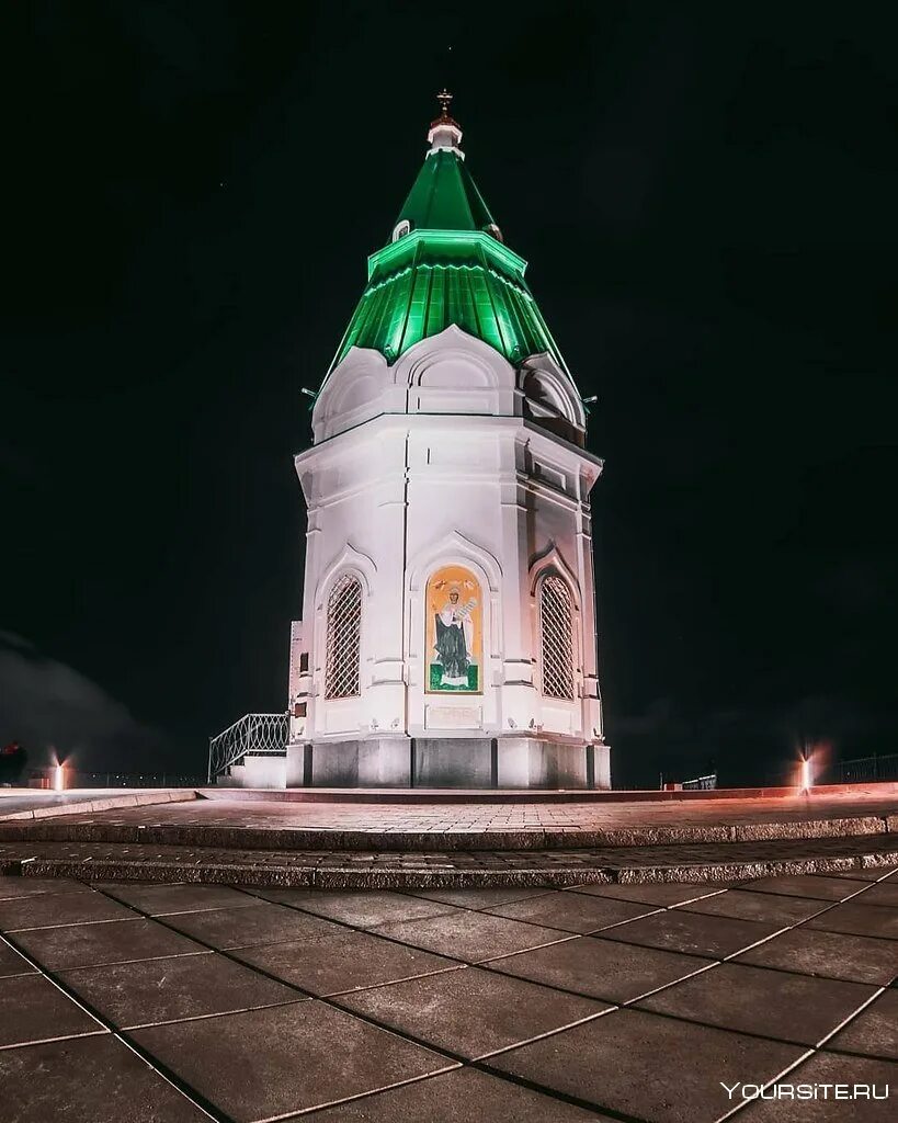 Часовня пятницы. Часовня параскевы пятницы красноярск. часовня параскевы пятницы красноярск ночью. пятницкая часовня красноярск. покровка красноярск часовня.