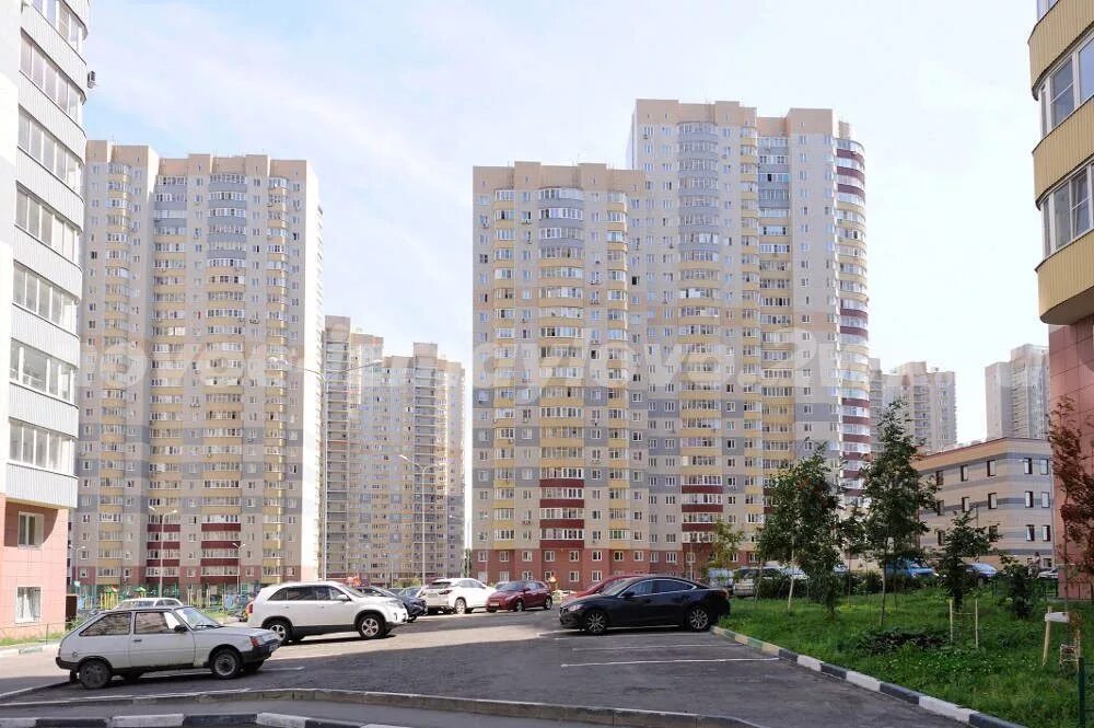 Демин луг 2 балашиха. Балашиха новое измайлово снять. Новоизмайлово балашиха. Балашиха новоизизмайлово. Мкр новое измайлово балашиха.