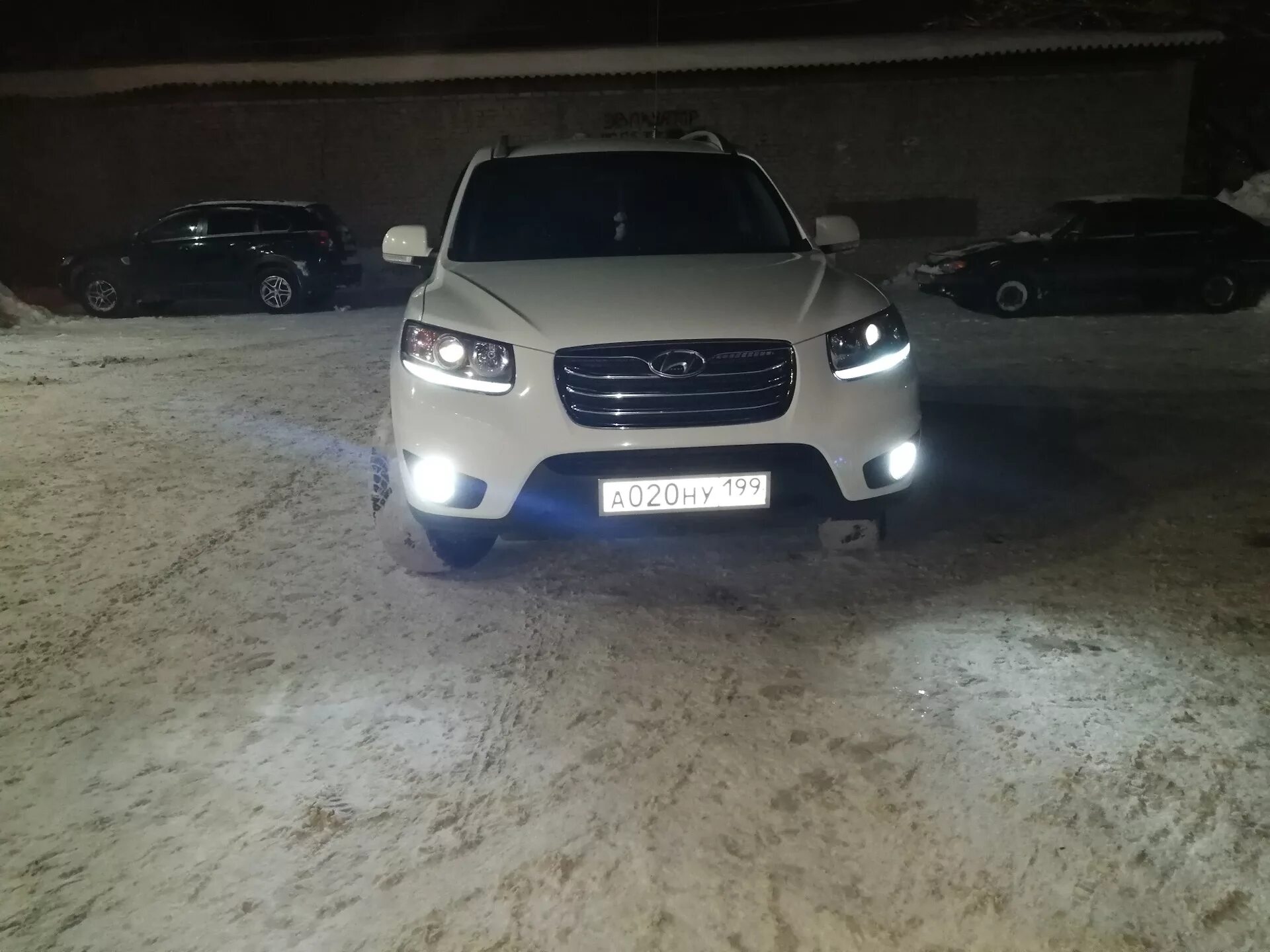 Ксенон санта фе. ПТФ Санта Фе 2. Led ПТФ Santa Fe 2. Led ПТФ Hyundai Santa Fe 2011. Hyundai Santa Fe диоды.