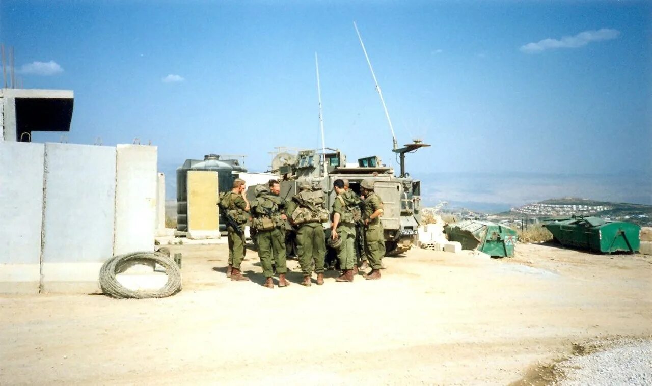Израильская армия в Бейруте 1985. Пограничники Израиля. Вывод войск израильских из Южного Ливана. Южно-ливанский конфликт. Конфликты 2000 годов