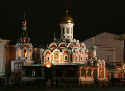 Храм около площади