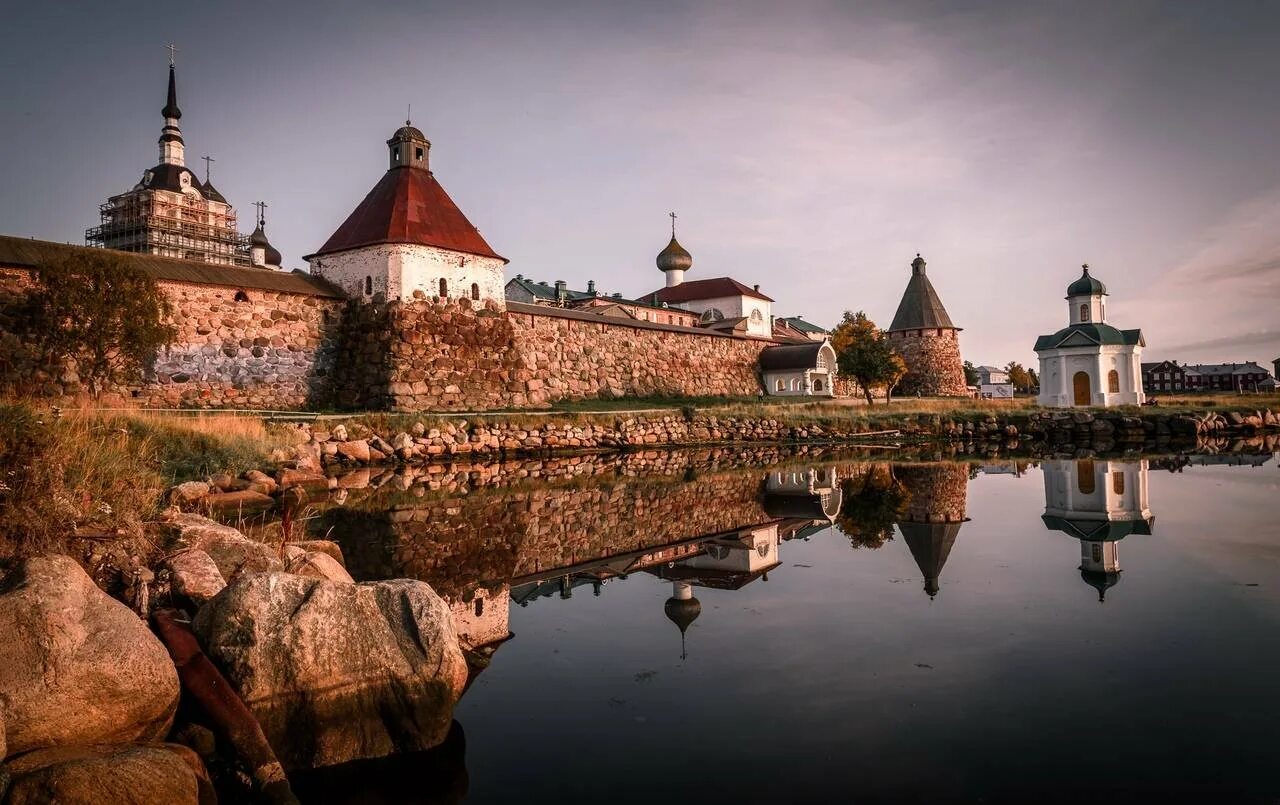 Земли историко культурного назначения. Земли историко культурного назначения. Соловецкие острова славяне. Николо введенский женский монастырь. Карелия соловки кремль.