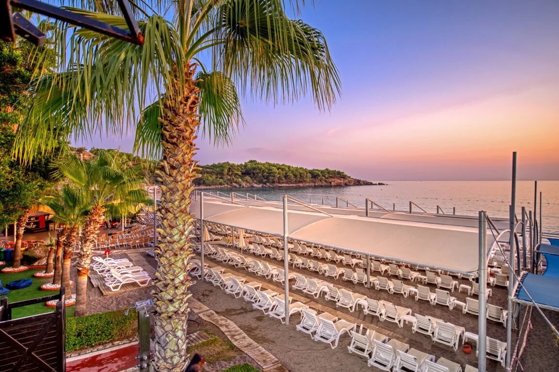 Сеа лайф букет турция. Отель sealife buket beach. Sealife buket beach 5 турция. Sea life buket resort. Отель сиа лайф букет резорт алания.