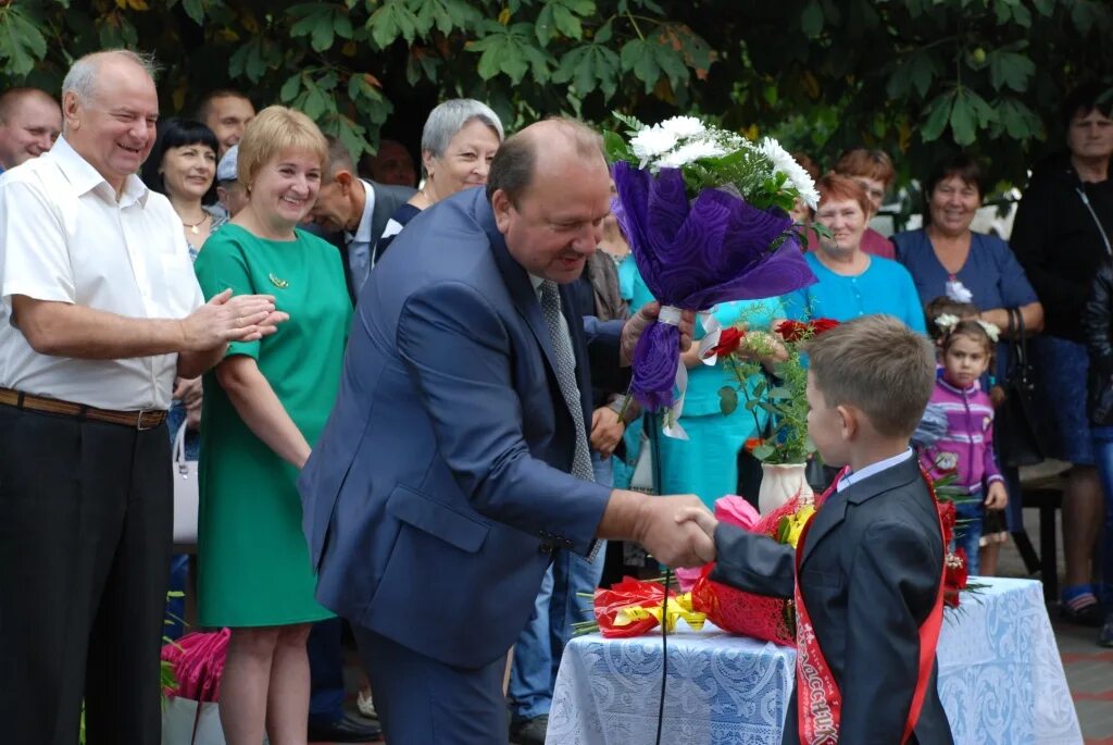 Моу евсеевская сош усть-донецкий район. Хутор евсеевский ростовская. Погода евсеевский усть донецкий. Усть-донецкая вторая школа. Погода евсеевский усть донецкий.