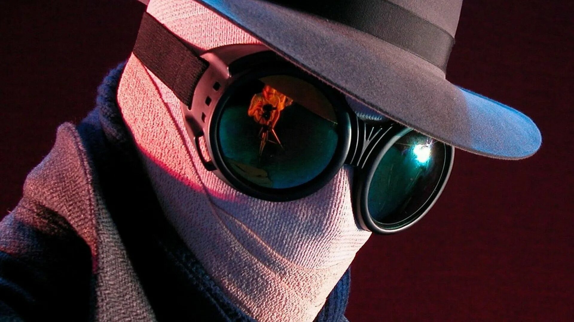 Человек невидимка в костюме арт. Парень невидимка. Человек невидимка 2005. Человек-невидимка. Гриффин (человек-невидимка).