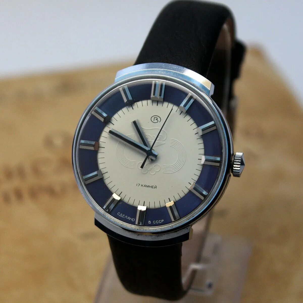 Часы восток wostok, ссср, 17 камней,. Часы полет 2409 17 камней. Часы полет восток. Калибр 2409. Часы полёт вулкан.