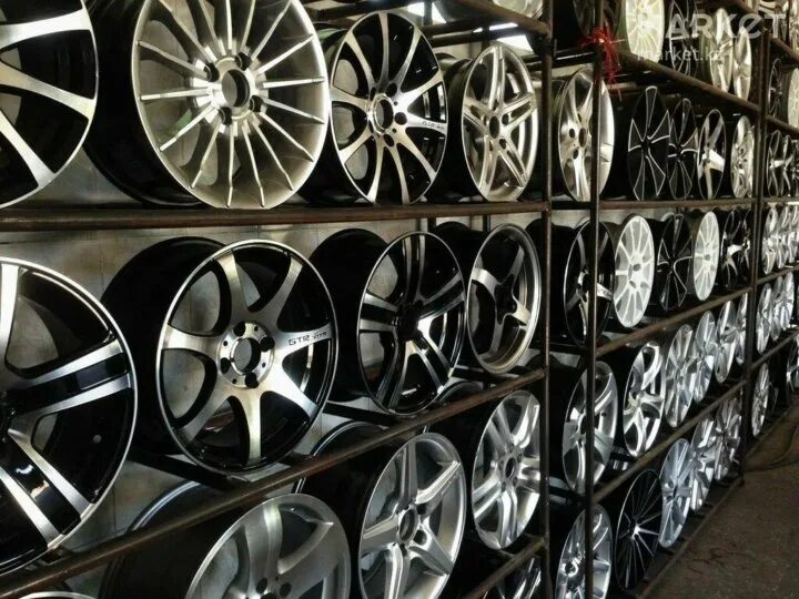 Колесный диск vissol v-001 9. 1 et38 black diamond. Диски rotiform r18 5x114. Advanti racing r20. 1 et30 black.