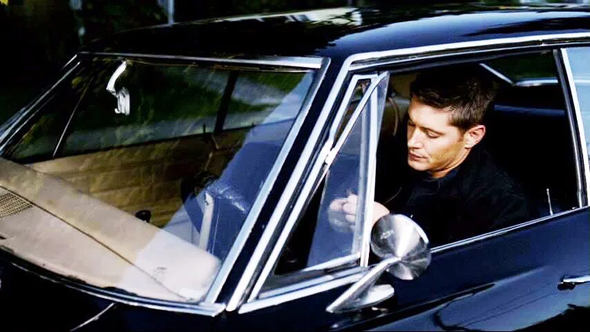 дин винчестер за рулем в импале. дин винчестер сверхъестественное с импалой. Supernatural 1x06. песня винчестер машине. песня винчестер машине.