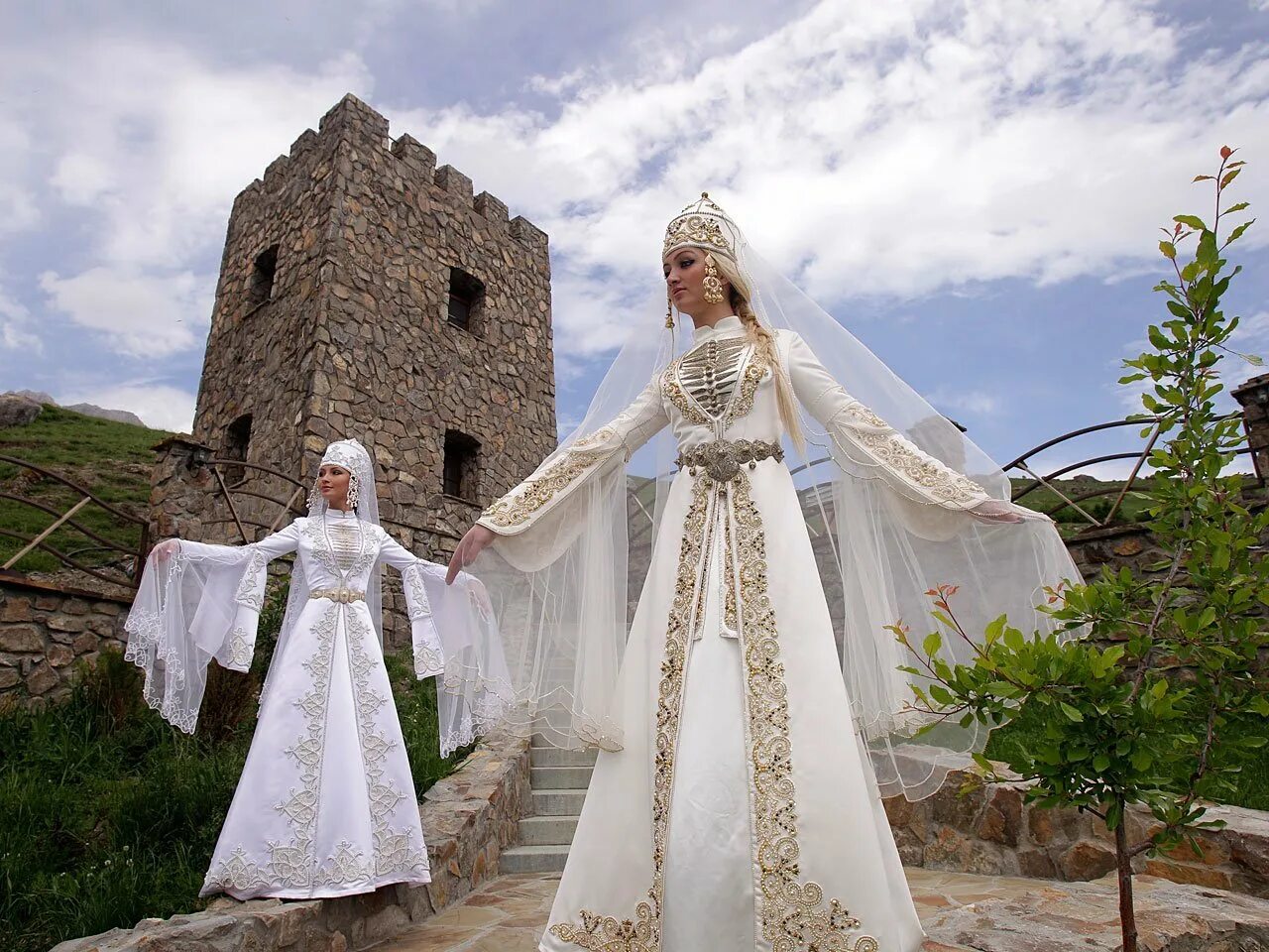 Национальное свадебное платье карачаевцев. Карачаевцы и балкарцы. Костюм осетина