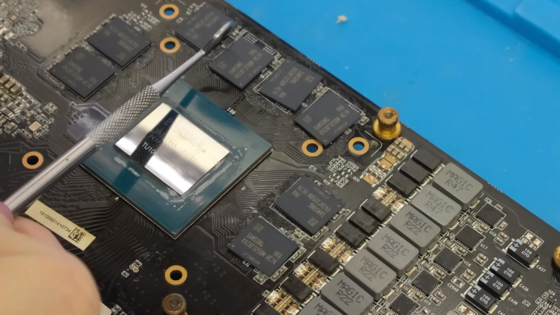 Insufficient vram or required d3d12