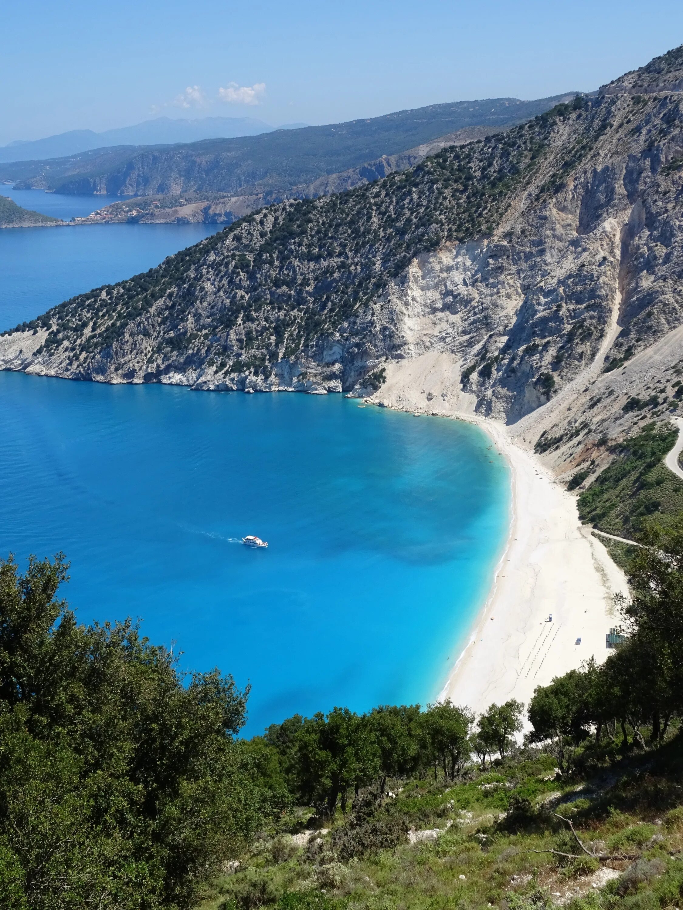 Море в греции. Кефалония. кефалония горы. кефалония море. mediterranean bay майорка.