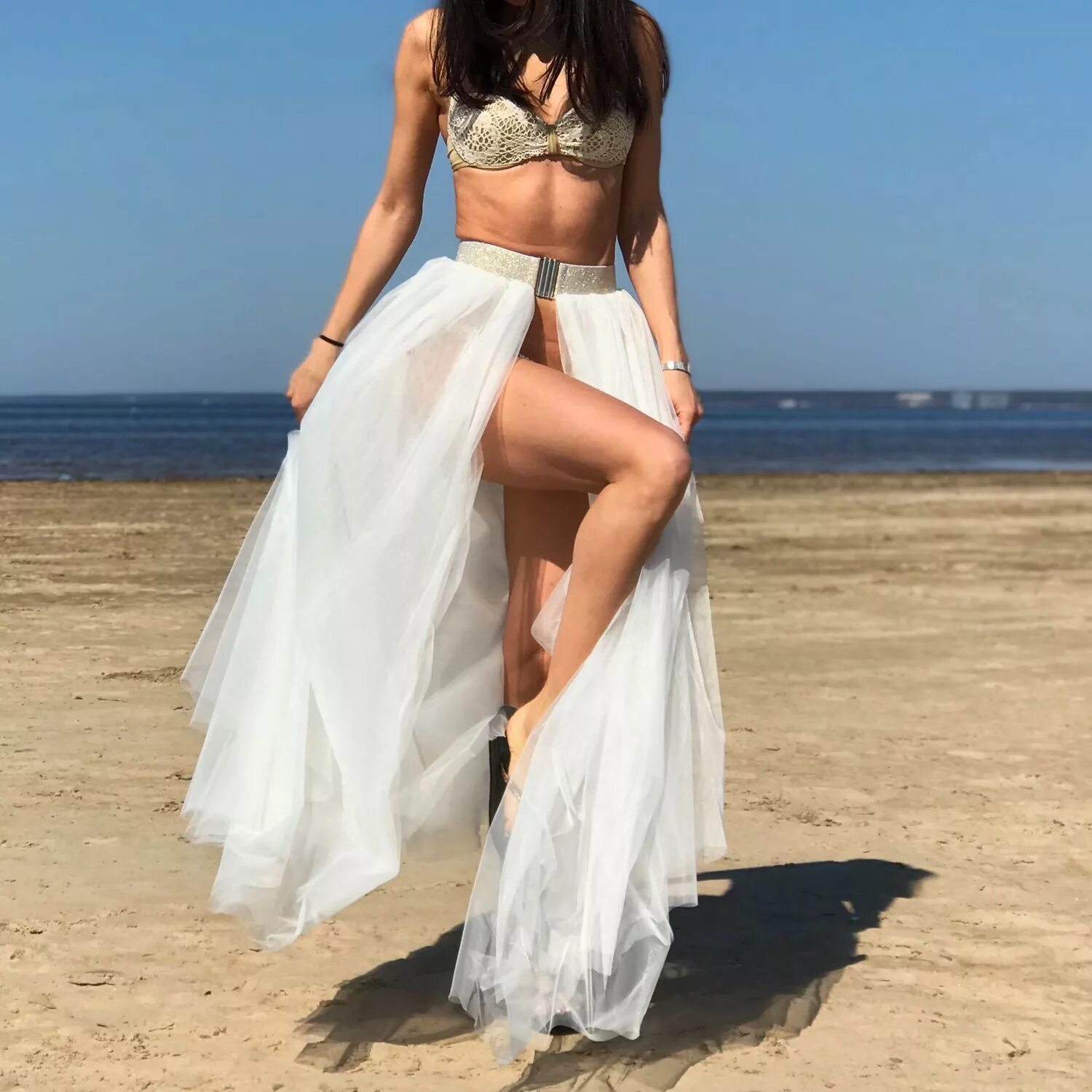 Платье бланти ave. Юбка с длинным шлейфом. Свадебное платье crystal design soprano. Свадебное платье короткое со шлейфом. Юбка со шлейфом.