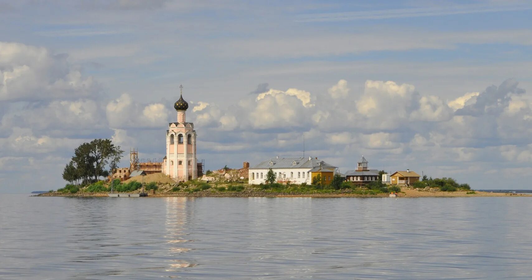 Спасо-каменный монастырь Вологда. Кубенское озеро Вологда. Спасо-каменный монастырь на Кубенском озере. Спасо-каменный Преображенский мужской монастырь.