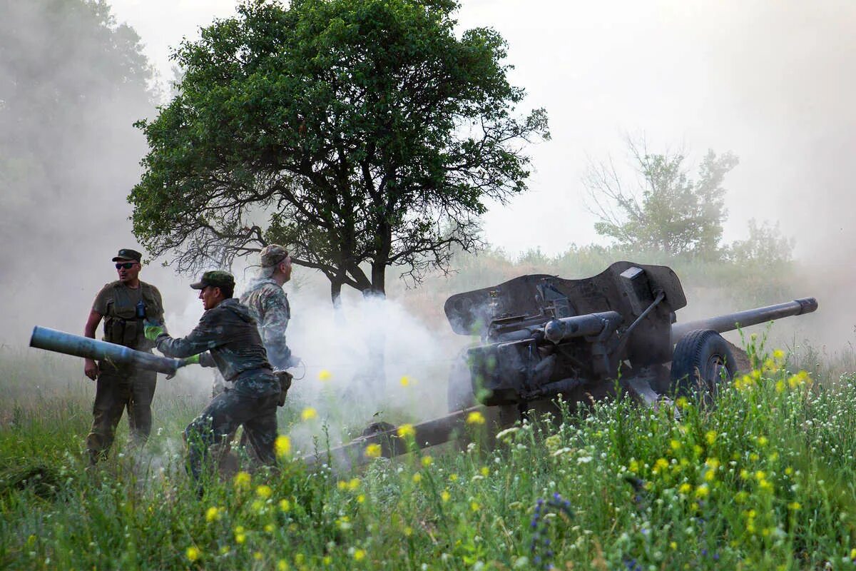 Новое нападение. Военные действия. Российская артиллерия на Украине. Российская войска артиллерия в Украине.