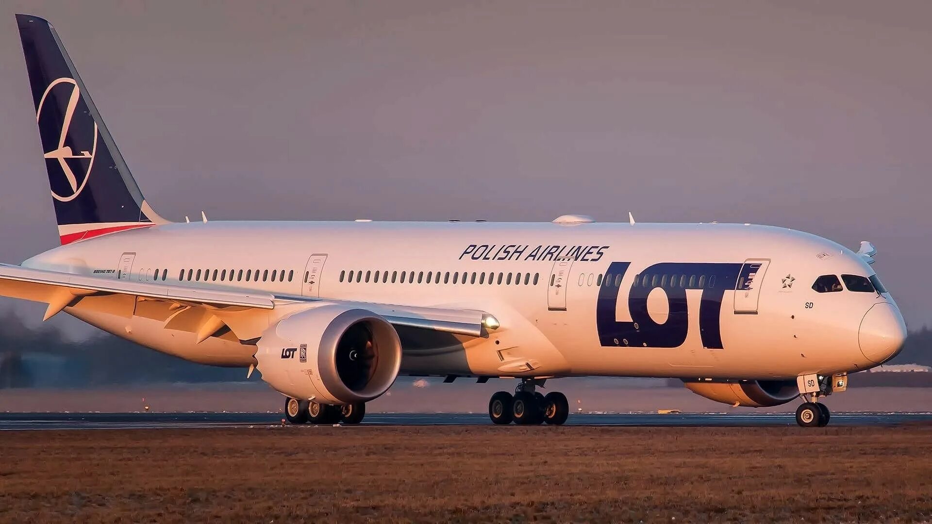 Польская авиакомпания lot. Лот полиш самолеты. Boeing 787-9 lot Polish Airlines. Авиакомпания лот Польша. Lot polish