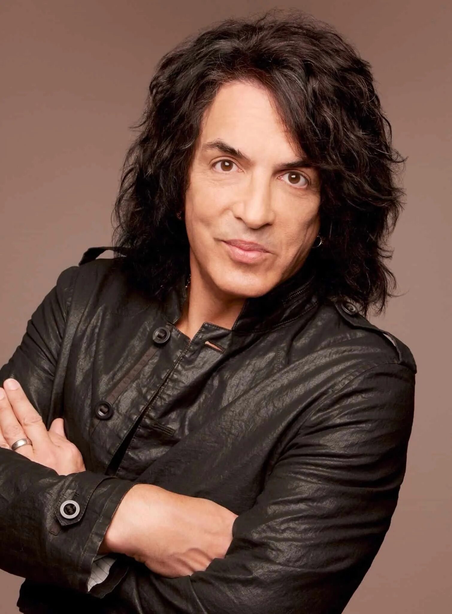 Paul stanley live. Пол стэнли. kiss пол стэнли. солист группы кисс пол стэнли. paul stanley 2025.