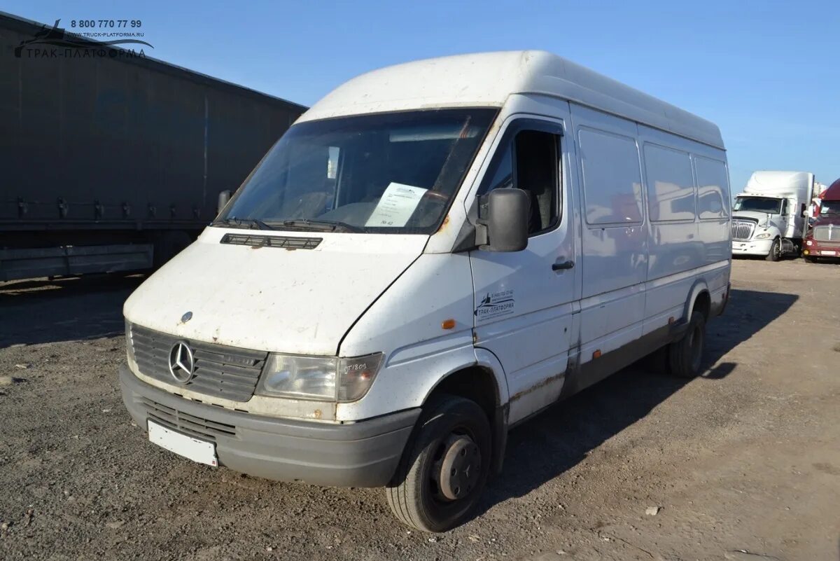 Купить мерседес спринтер бу авито в россии. Мерседес Спринтер 408. Mercedes-Benz Sprinter 408d. Мерседес Спринтер 400. Мерседес Спринтер грузовой 2001.