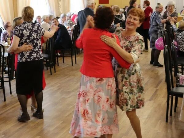 Клуб для тех кому за 50. Танцевальный вечер для пожилых. Вечер отдыха для пенсионеров. Клуб для тех кому за 50. Вечера отдыха в дк.