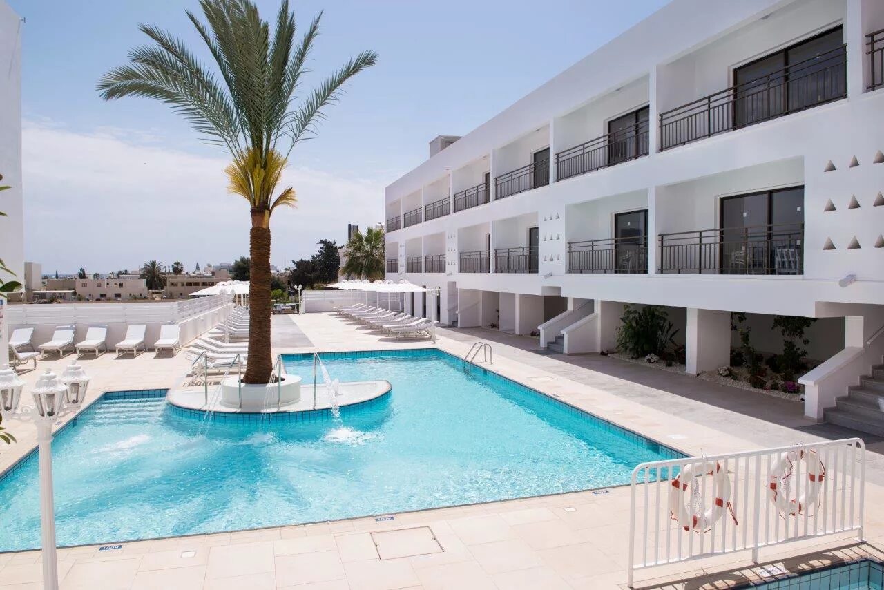 New famagusta hotel айя-напа. Ареал бассейн. Ayia napa кипр. Ayia napa кипр. Отель нью фамагуста айя напа кипр.