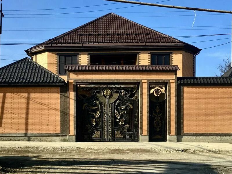 Дом в городе хасавюрт. Республика дагестан, хасавюрт, поселок винсовхозный. особняк в хасавюрте. дом максима в хасавюрте. продажные дома в хасавюрте.
