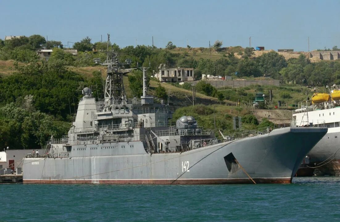 Бдк 142 севастополь. Что произошло с новочеркасском корабль. Десантный корабль новочеркасск. Что произошло с новочеркасском корабль. Что произошло с новочеркасском корабль.