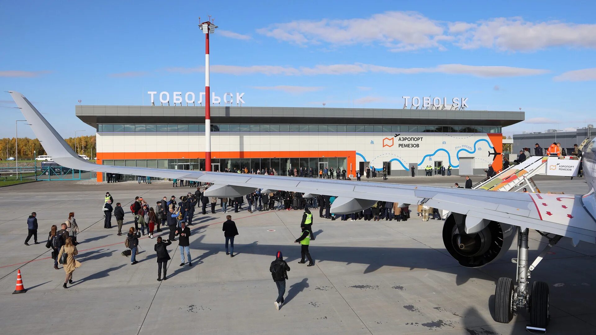 Аэропорт ремизов тобольск. Аэропорт ремизов. Новый аэропорт тобольск. Томский международный аэропорт. Аэропорт богашево.