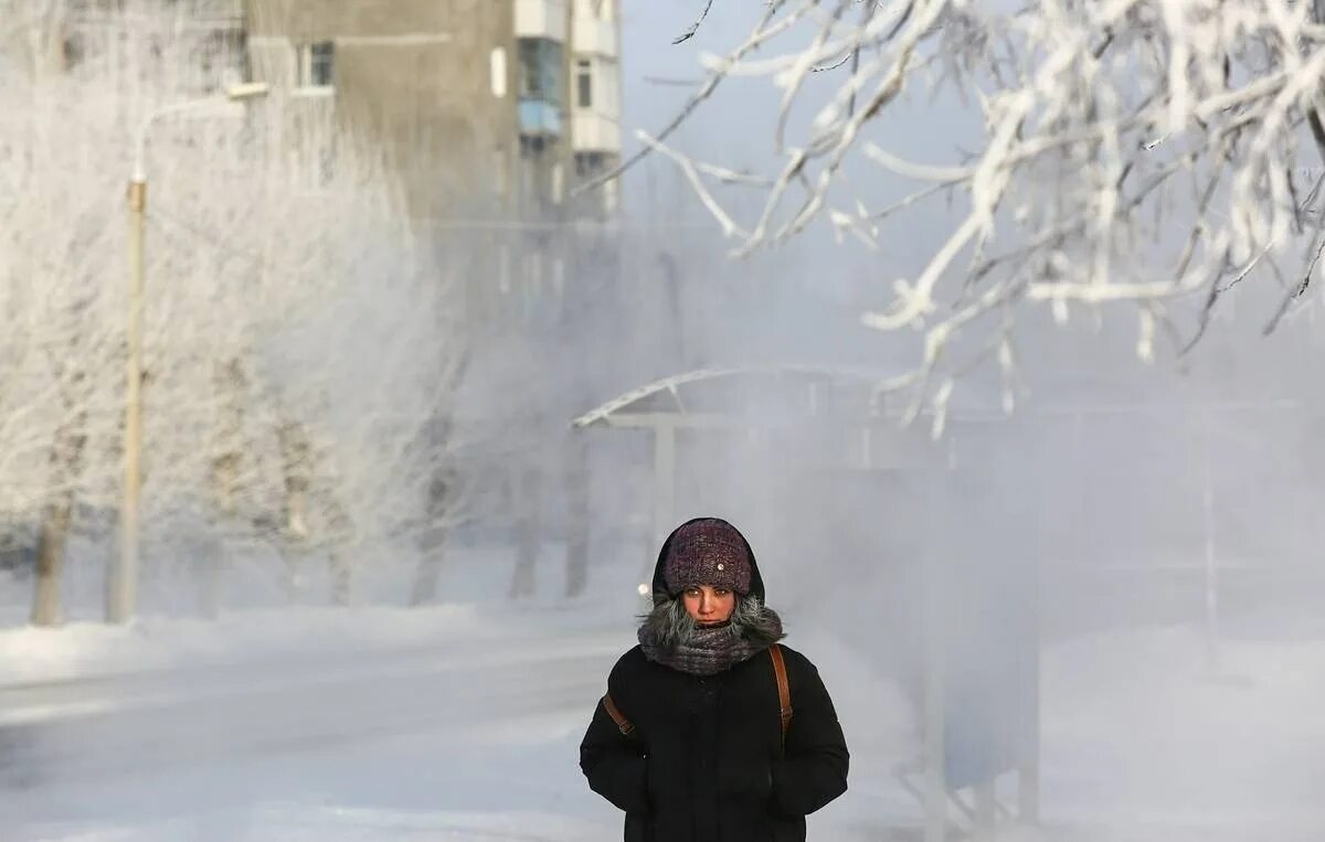 Поднялся сильный мороз. Аномальный холод. Сильный Мороз. Аномальные Морозы в Сибири. Сибирь холод.