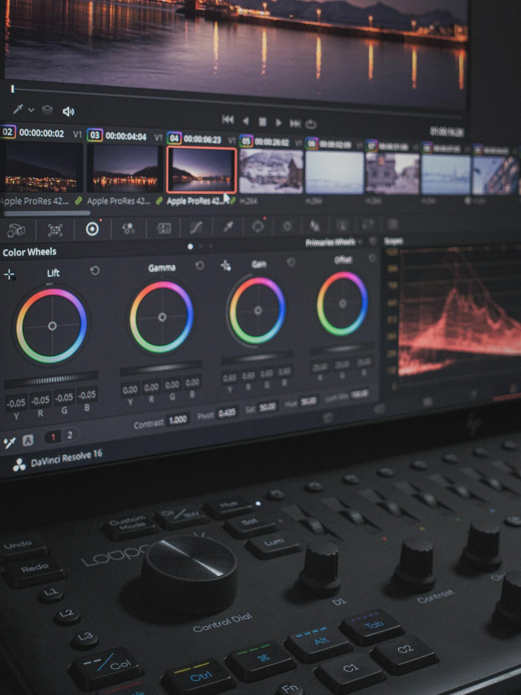 Davinchi resolve. Да винчи резолв 17. vocoder davinci resolve. davinci resolve 18.5. prores davinci resolve.