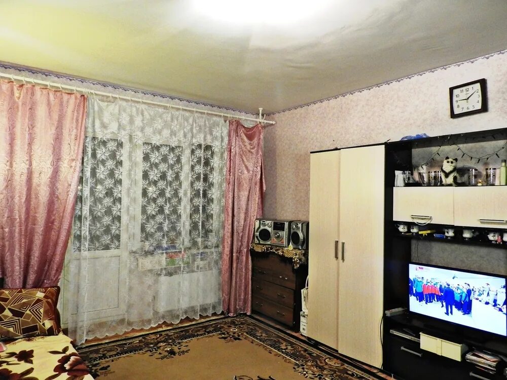 Хочу купить комнату. Комнаты Волжский. Подселение в квартиру. Ленина 168 Волжский. Комната авито.