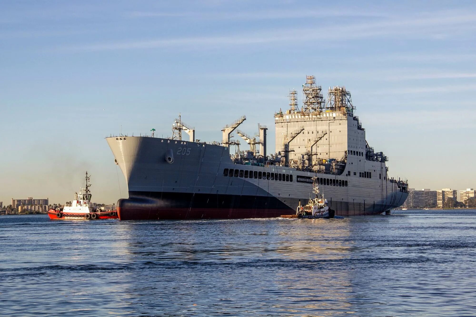 Судостроение сша. Танкер usns john lenthall. судно снабжения usns john lenthall. танкер–заправщик класса t-ao-205 john lewis. танкеры вмс сша.