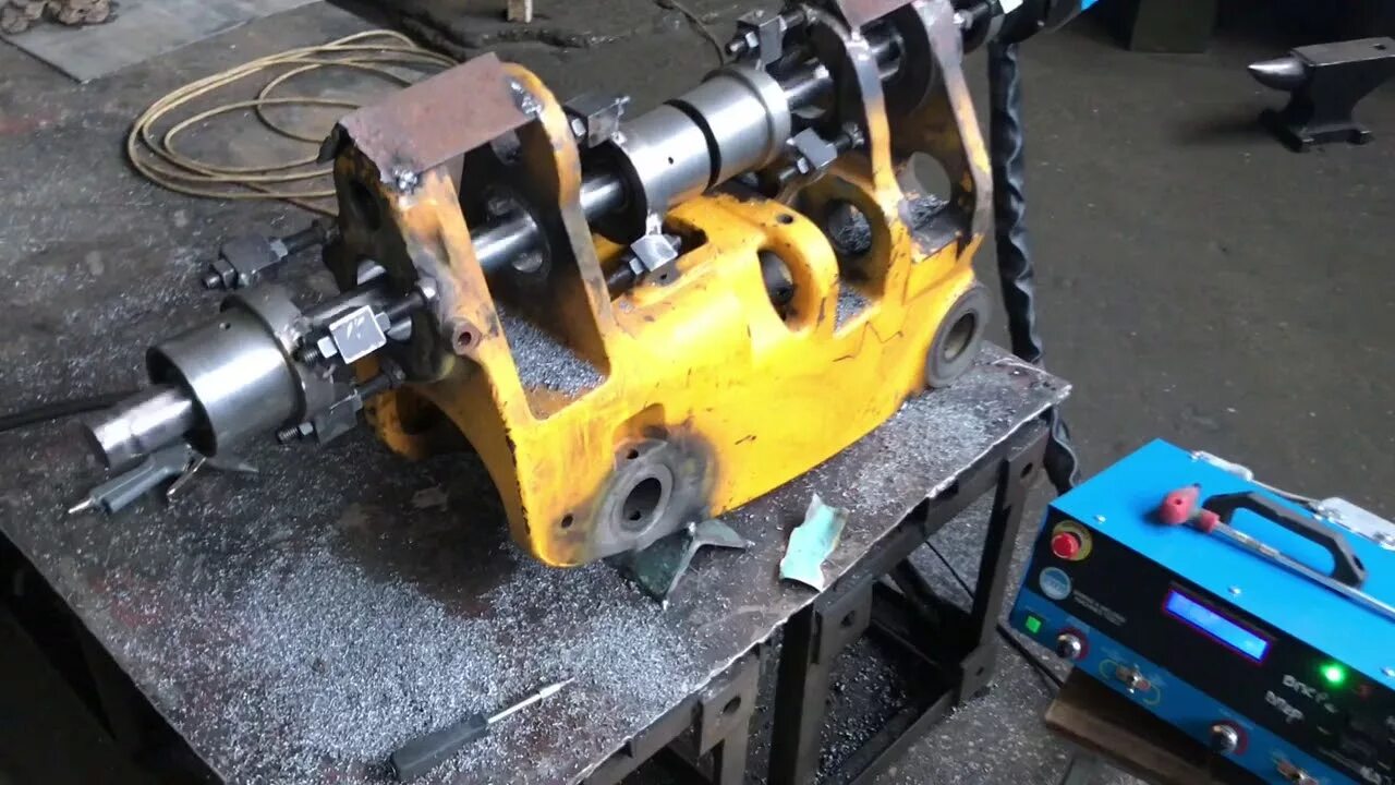 Jcb 3cx гбц. Поворотная бабка jcb 3cx. поворотная каретка jcb 3cx. рукоять jcb 3cx. задняя каретка jcb 3cx.