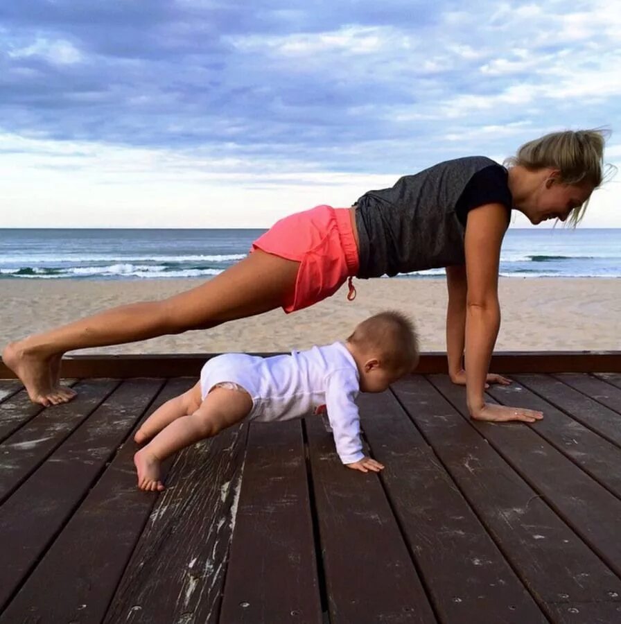 Спортивная мама. Спортивная мама с ребенком. Спортивная фотосессия для детей. Спорт дети. Спортивные мамы и дети