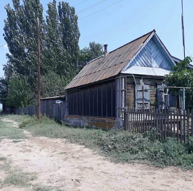 Купить дом в камызяке. Астраханская область поселок городского типа Кировский. Астрахань поселок Кировский. Кировский Камызякский район. Астрахань Камызякский район поселок Кировский.