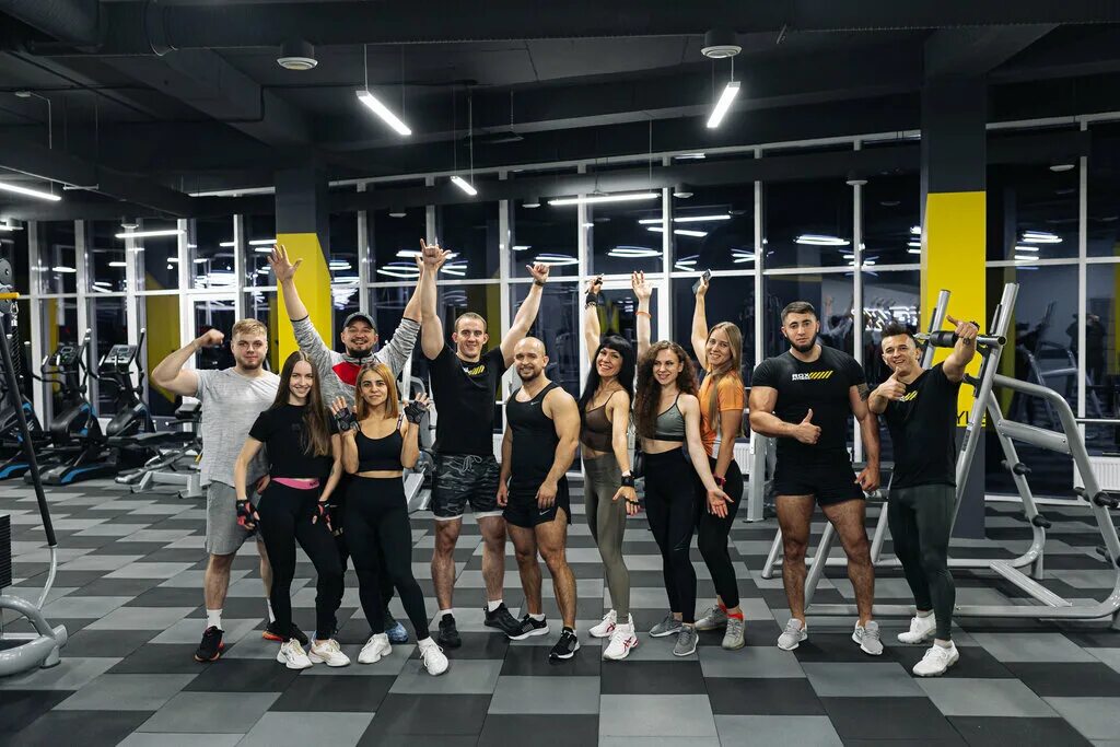 Фитнес михайловск. Rox, Михайловск. Рокс фитнес Михайловск. Rox Fitness Ставрополь. Спортзал Rox Михайловск.