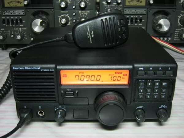 Трансивер Vertex Standard System-1700. Vertex Standard System 600. Vertex 1700 Transceiver. Радиостанция Вертекс систем 600 в упаковке. System 600