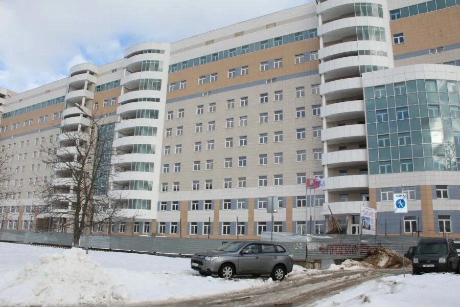 Бульвар победы 10 орел больница. Орловская областная клиническая больница, орёл. орловская областная больница мопра. титаник орел больница. орловская областная клиническая больница титаник.