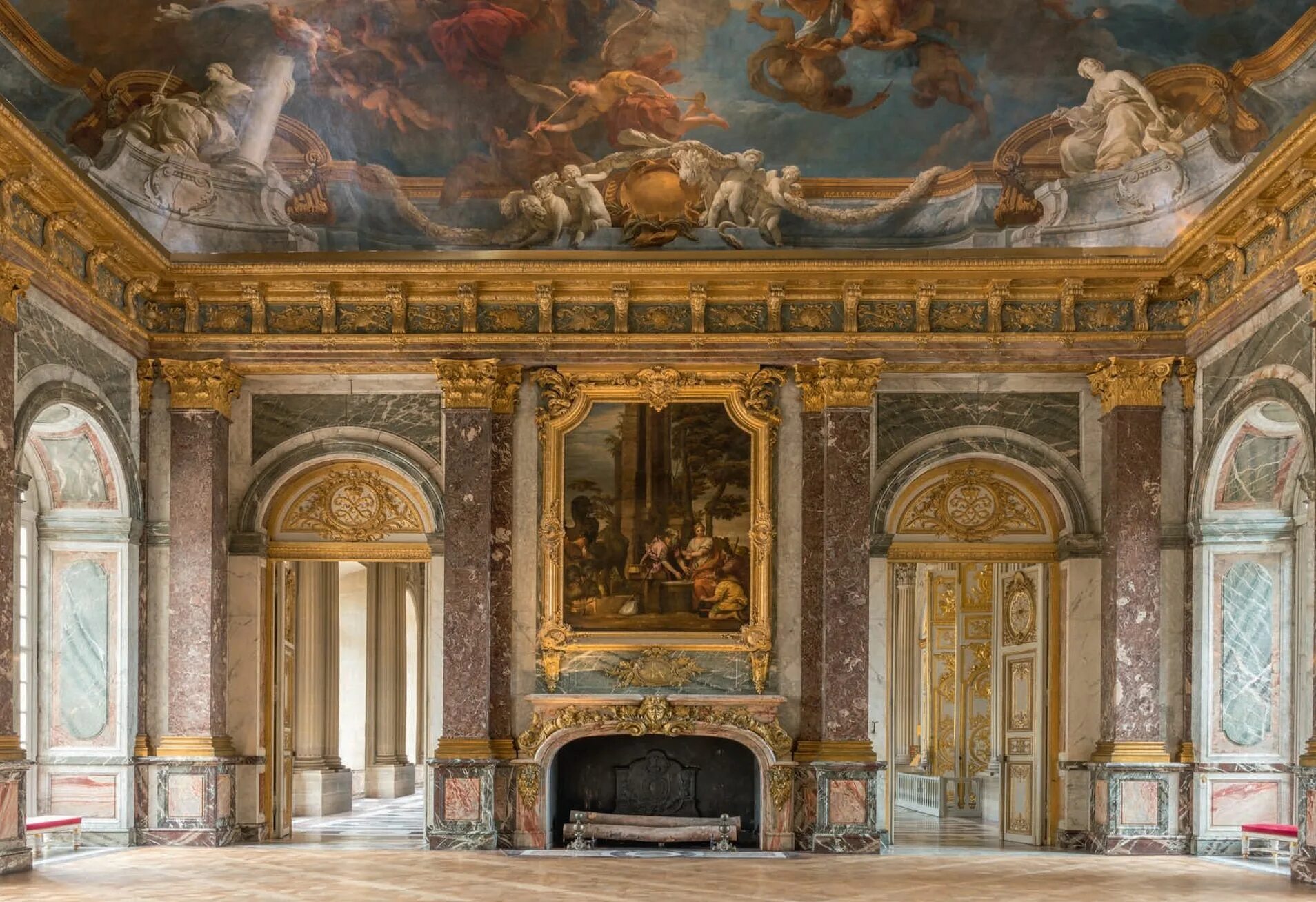 Версальский дворец салон геркулеса.