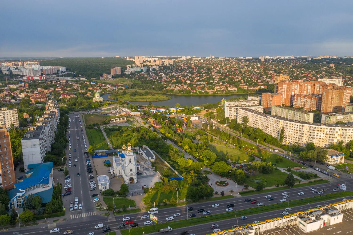 Северный бульвар 28. Бульвар Северный на Комарова. ЖК бульвар Комарова Ростов на Дону.