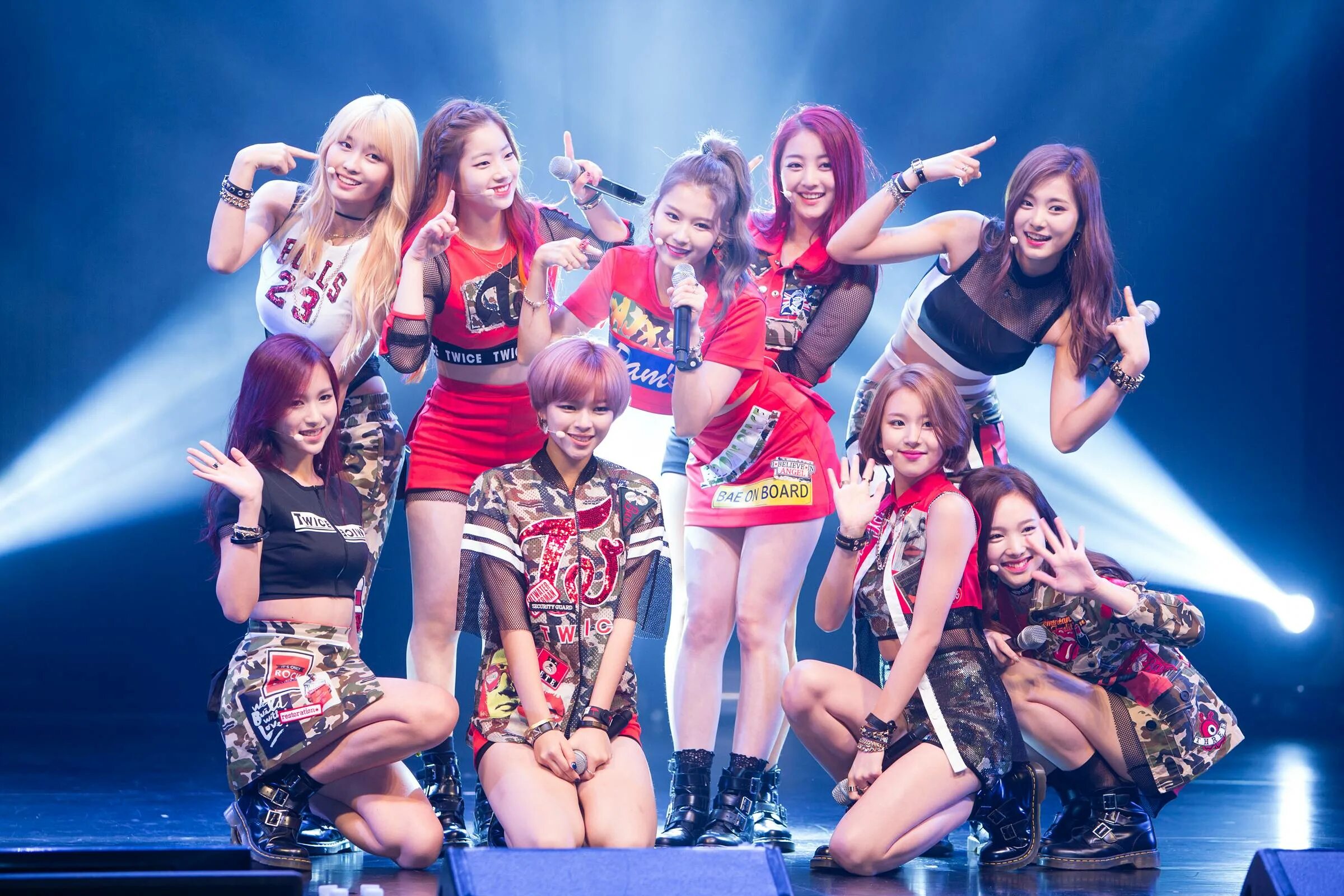 Гр поп. K-pop твайс. айдолы группы твайс. твайс кпоп. кей поп группа twice.