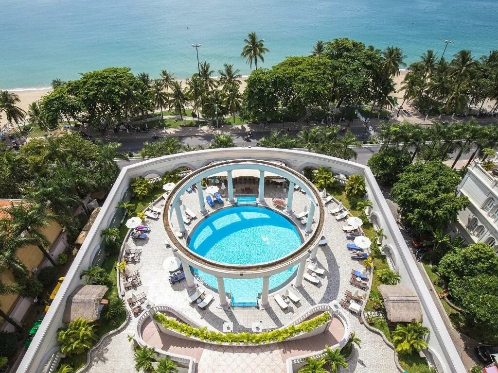 Санрайз вьетнам нячанг. Отель санрайз вьетнам нячанг. Трай транг бич делюкс номер. Sunrise beach resort nha trang 5 нячанг. Санрайз нячанг.