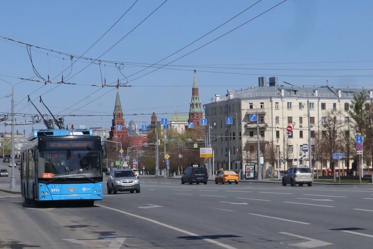Троллейбус 4 сейчас. Троллейбус 4 брянск. троллейбус м4 москва. м4 троллейбус маршрут москва. московский троллейбус восстановят.