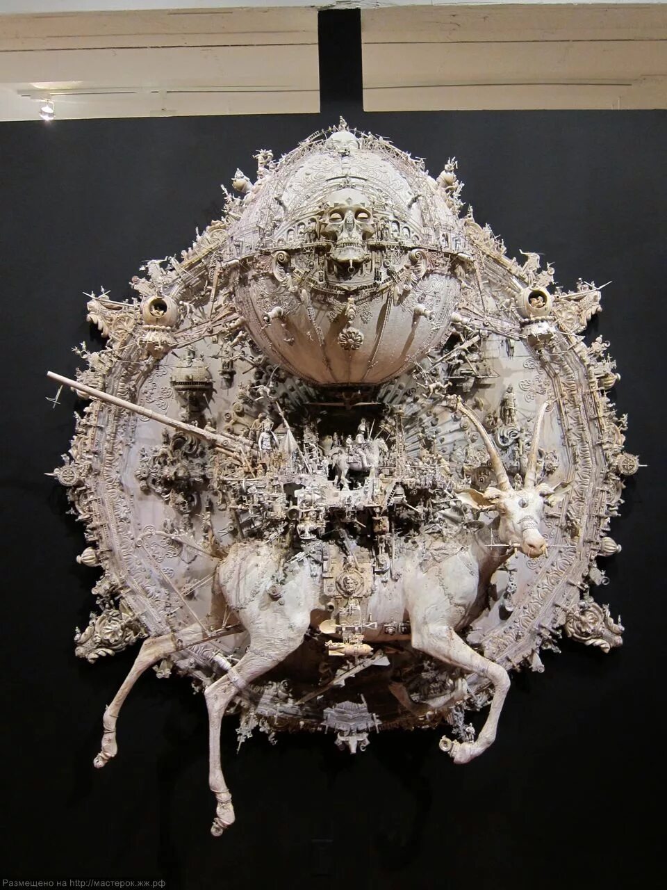 Загадочная работа. Kris kuksi. Загадочная работа. Загадочная работа. Aron wiesenfeld художник.