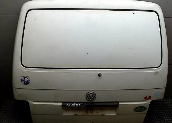Крышка багажника т5. Крышка багажника фольксваген транспортер т5. Крышка багажника транспортер т4. Стекло багажника фольксваген т5 правый. Крышка багажника т5.