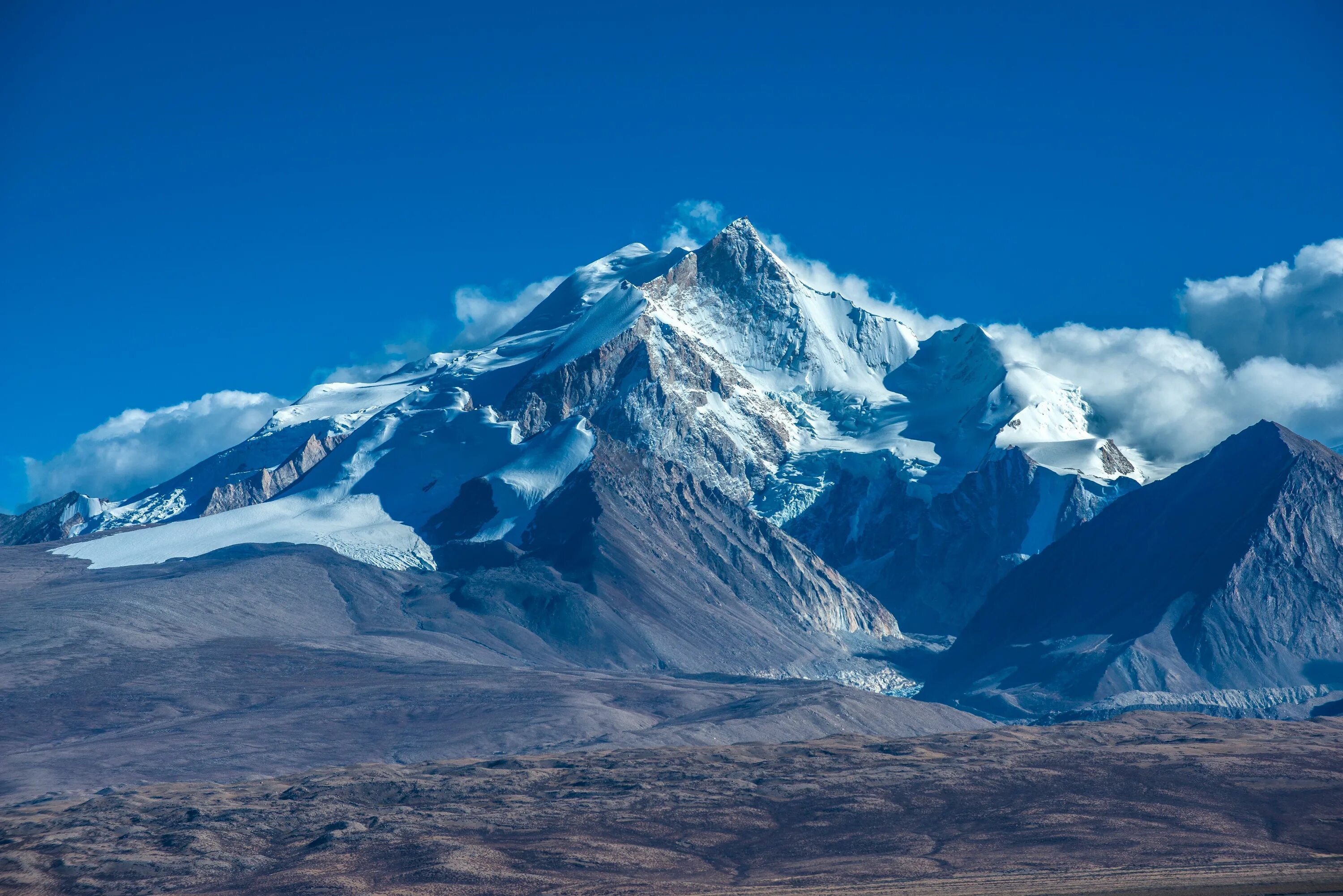 Тибет горы. Гора Кайлас. Тибет Гималаи Альпы. Тибет Гималаи Лхаса. Гималаи цена