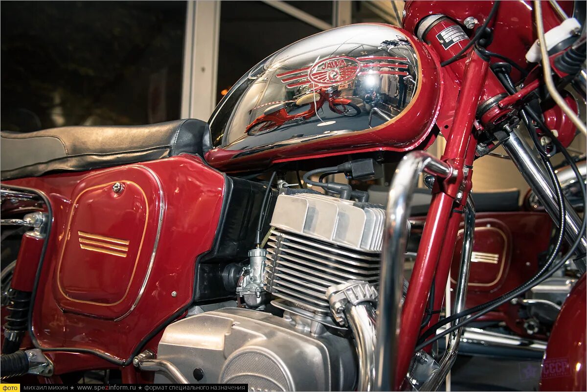Музей мотоциклов Ява в Чехии. Выставка ретро мотоциклов. Ява 75 года. Мотоцикл Ява постеры. Мото выставка в москве 2024