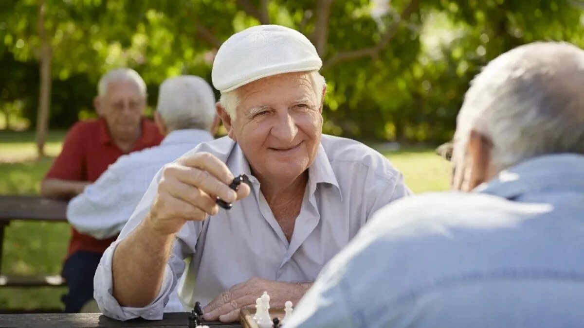 Старение долголетие. Старики. Пожилые люди. Старики в Америке. Счастливые пенсионеры.