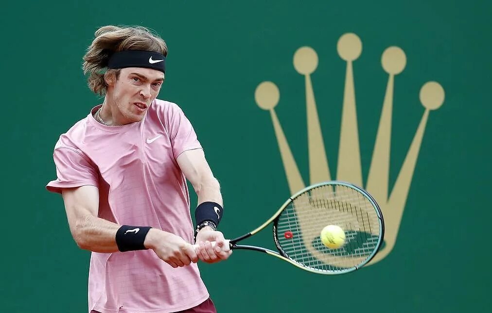 Рублев минор. Алекс де минор теннис. Андрей рублев теннисист голый. Теннис монте карло 2021. Рублев минор.